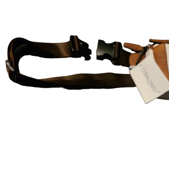 CORAL DAISY Cream & Brown Fanny Pack Bag NWT - Picture 7 of 7
